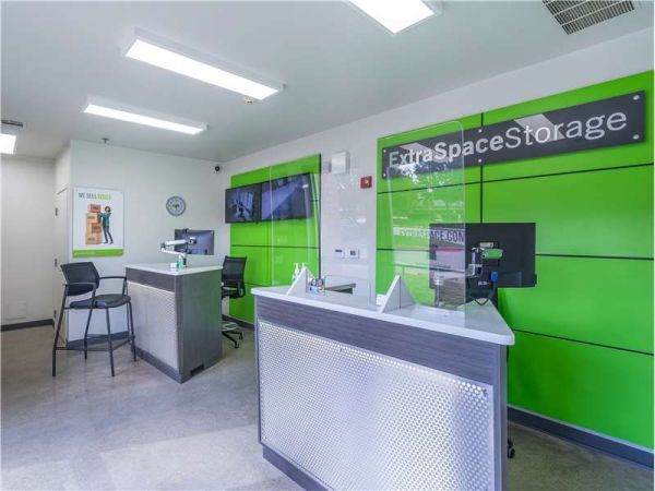 Extra Space Storage - 1364 - Plano - Plano Parkway - 6501 West Plano Parkway