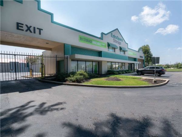 Extra Space Storage - 8383 - Mundelein - Townline Rd - 1255 Townline Road