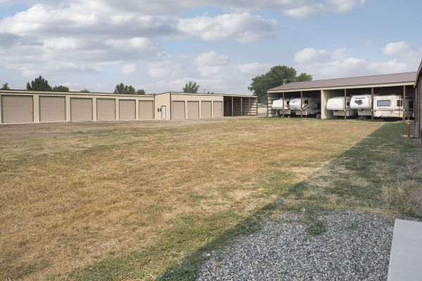 Yellowstone RV and Self Storage - 952 Yellowstone River Road