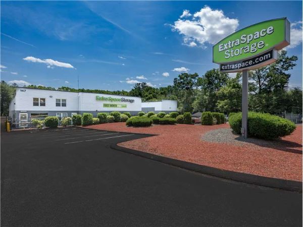Extra Space Storage - 1001 - Foxboro - Green St - Rte 106 - 147 Green Street