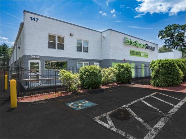 Extra Space Storage - 1001 - Foxboro - Green St - Rte 106 - 147 Green Street