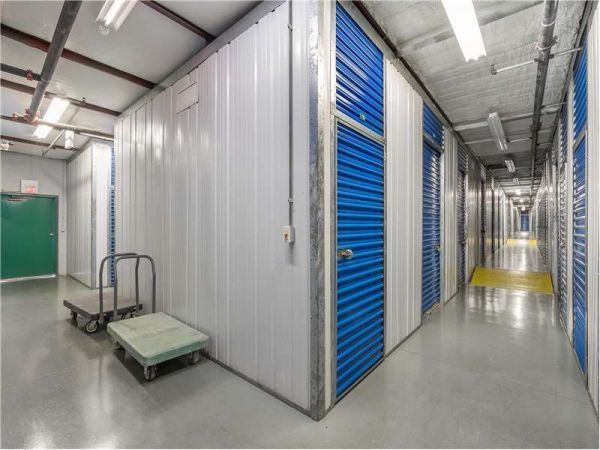 Extra Space Storage - 0565 - Addison - Addison Rd - 16280 Addison Road