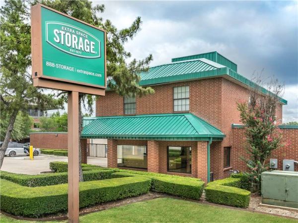 Extra Space Storage - 0565 - Addison - Addison Rd - 16280 Addison Road