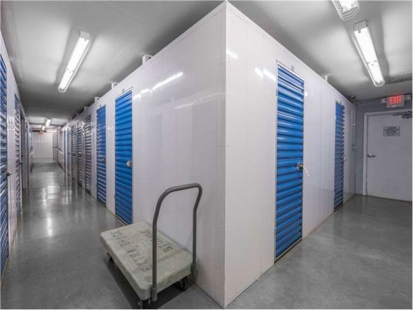 Extra Space Storage - 0712 - Richmond - West End Dr - 3600 West End Drive