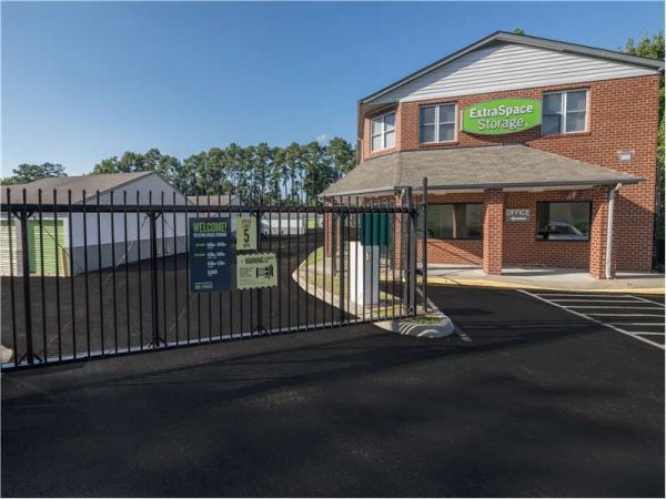 Extra Space Storage - 0712 - Richmond - West End Dr - 3600 West End Drive