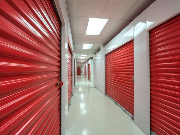 Extra Space Storage - 8969 - Chicago Heights - Lincoln Hwy - 515 West Lincoln Highway