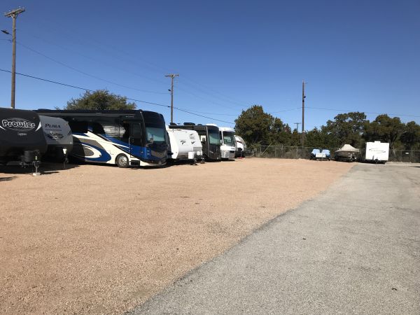 Texas Bear Creek Storage - 1936 Farm To Market 2722