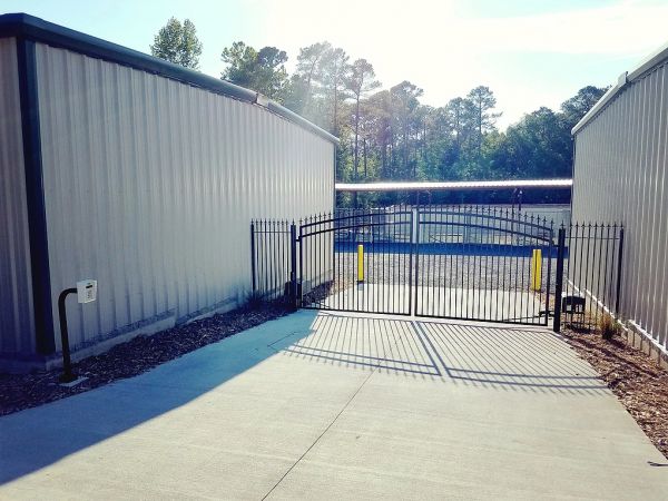 Land Hunter Storage - 162 Beaver Creek Road