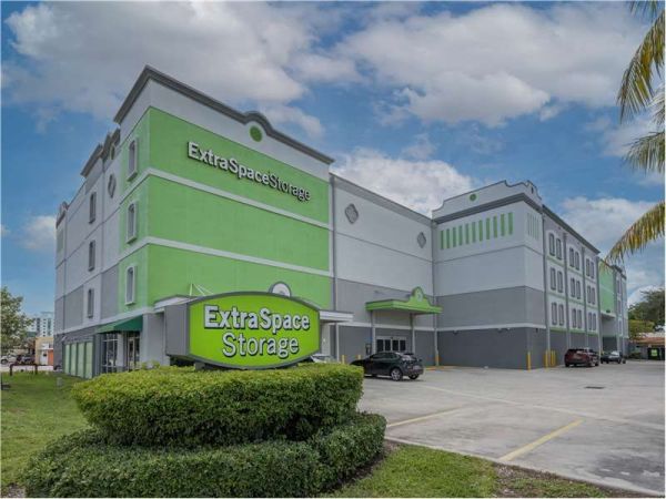 Extra Space Storage - 0763 - Hollywood - N Dixie Hwy - 430 North Dixie Highway