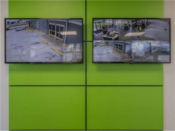 Extra Space Storage - 0763 - Hollywood - N Dixie Hwy - 430 North Dixie Highway