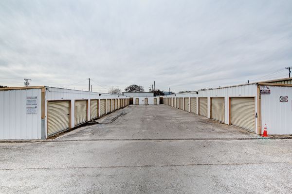 Round Rock Mini Storage - Clark - 1320 Clark Street