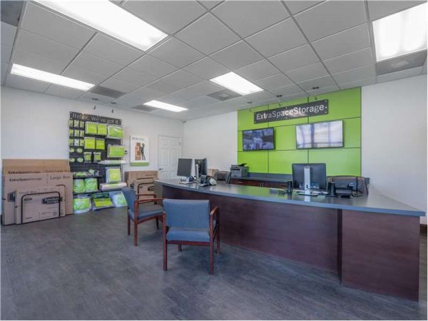 Extra Space Storage - 1750 - Charleston - Savannah Hwy - 2343 Savannah Highway