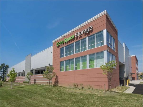 Extra Space Storage - 8721 - Sterling - Maries Road - 45943 Maries Road
