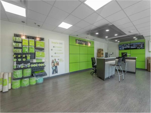 Extra Space Storage - 8721 - Sterling - Maries Road - 45943 Maries Road