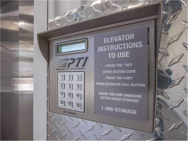 Extra Space Storage - 1628 - Denver - E Mexico Ave - 3888 East Mexico Avenue