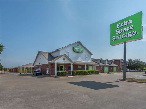 Extra Space Storage - 1549 - Garland - Beltline Rd - 2809 Belt Line Road