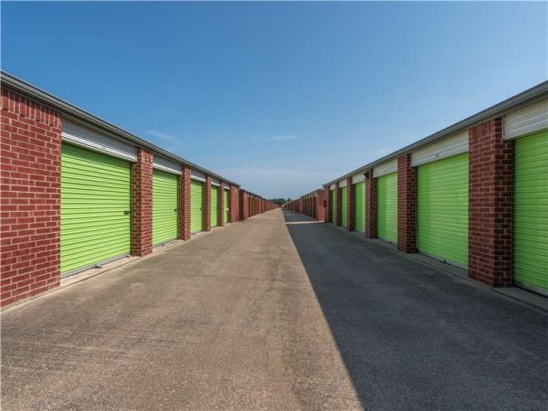 Extra Space Storage - 1549 - Garland - Beltline Rd - 2809 Belt Line Road