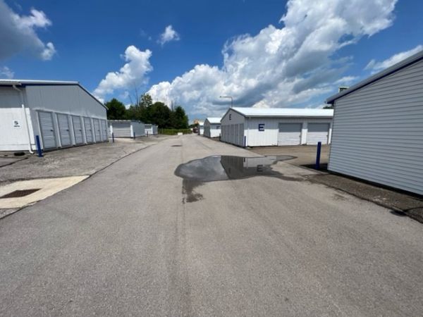 Storage Rentals of America - Warren - North River Rd - 3055 North River Road Northeast