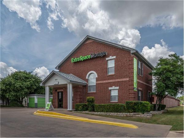 Extra Space Storage - 0472 - Austin - McNeil Dr - 6512 Mcneil Drive