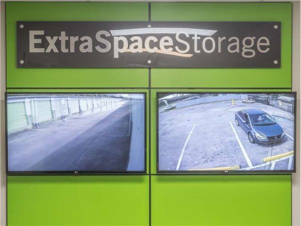 Extra Space Storage - 1795 - Austin - Slaughter Creek Dr - 9910 Slaughter Creek Drive