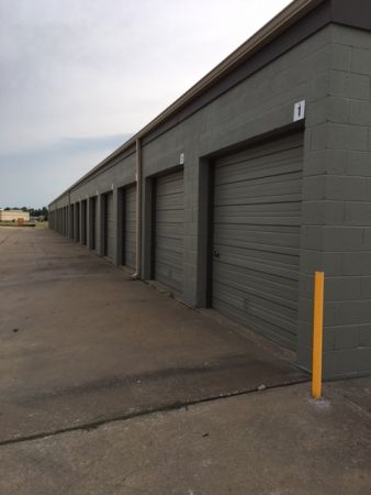 Samson Mini Storage - 6998 South 145th East Avenue