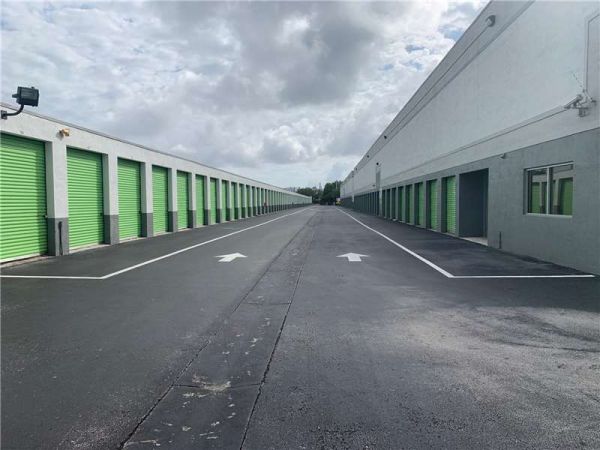 Extra Space Storage - 1060 - North Miami - NE 16th Ave - 13101 Northeast 16th Avenue