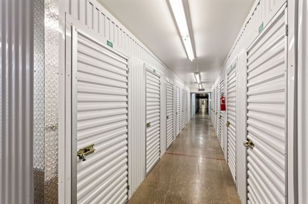 Extra Space Storage - 1066 - Miami - NW 12th St - 8900 Northwest 12th Street