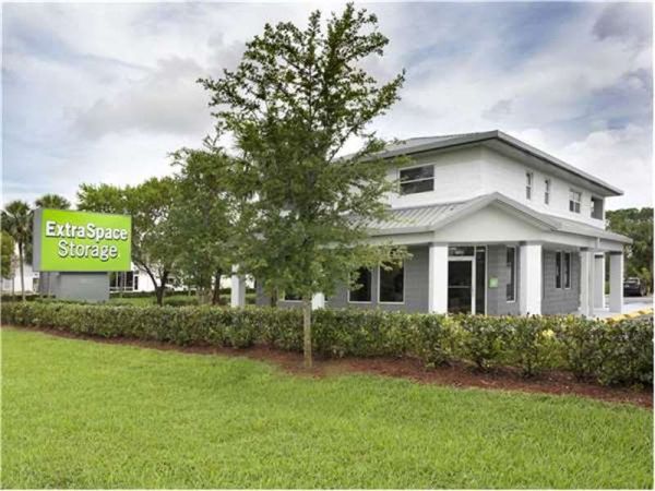 Extra Space Storage - 0633 - West Palm Beach - Okeechobee Blvd - 5580 Okeechobee Boulevard