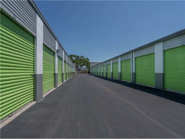 Extra Space Storage - 8137 - Kenneth City - 54th Ave | SpareFoot