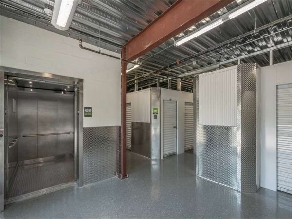 Extra Space Storage - 8640 - Pinellas Park - 66th Street - 8610 66th Street North