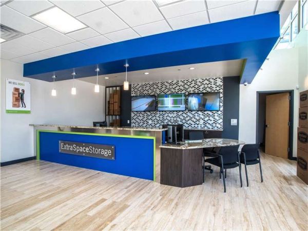Extra Space Storage - 8839 - San Antonio - Lone Star Parkway - 5611 Lone Star Parkway