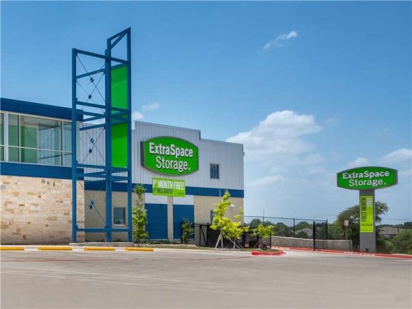 Extra Space Storage - 8839 - San Antonio - Lone Star Parkway - 5611 Lone Star Parkway