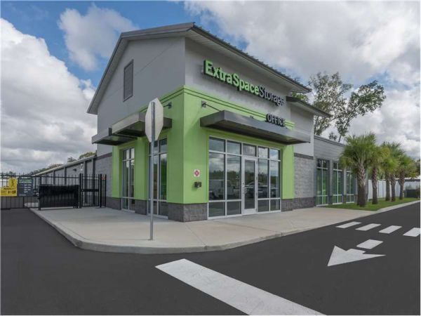Extra Space Storage - 1840 - Riverview - Bloomingdale Ave - 10670 Bloomingdale Avenue