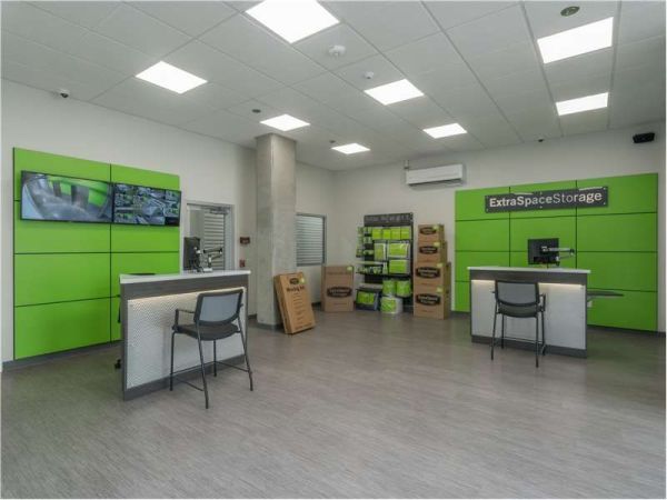 Extra Space Storage - 1826 - Portland - NW 22nd Ave - 2211 Northwest York Street