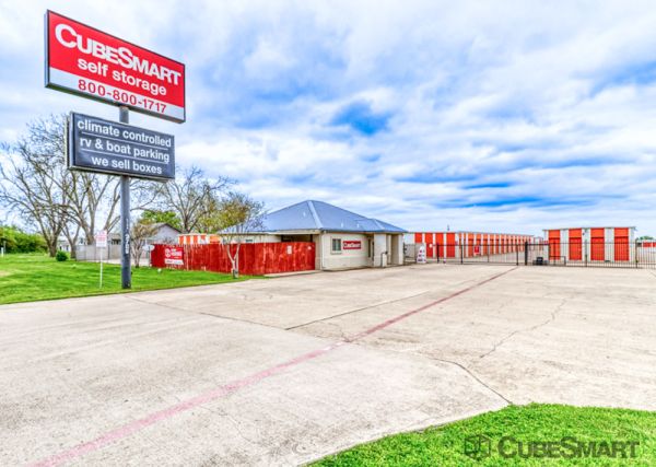 CubeSmart Self Storage - Taylor - 3706 N Main St - 3706 North Main Street