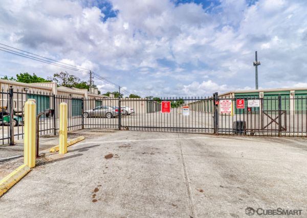 CubeSmart Self Storage - Houston - 10801 Sabo Rd - 10801 Sabo Road