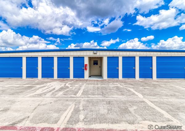 CubeSmart Self Storage - Old River Winfree - 4230 North FM 565 Road