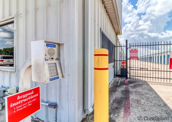CubeSmart Self Storage - Old River Winfree - 4230 North FM 565 Road