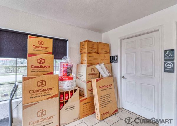 CubeSmart Self Storage - Hudson - 9406 Fulton Ave - 9406 Fulton Avenue