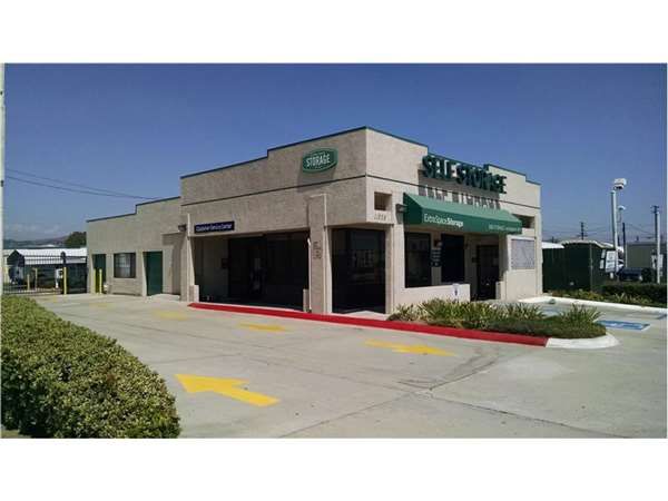 Extra Space Storage Whittier 11635 E Washington Blvd 11635 Washington Boulevard Sparefoot