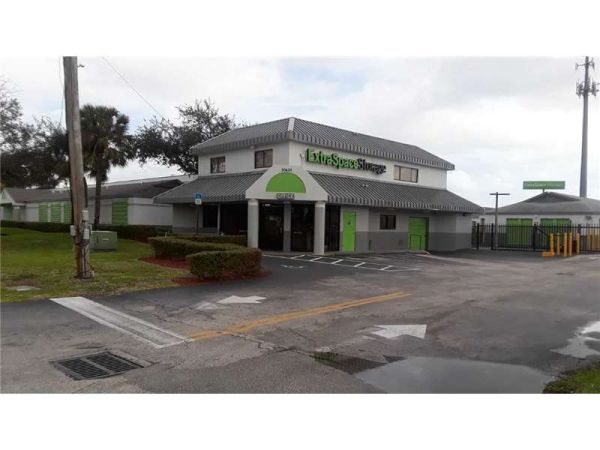 Extra Space Storage - 0772 - Miami - Ives Dairy Rd - 20625 Northeast 16th Avenue
