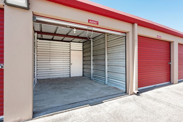 Security Public Storage - 606 Parker Rd