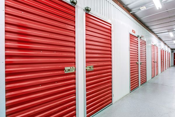 Security Public Storage - 606 Parker Rd