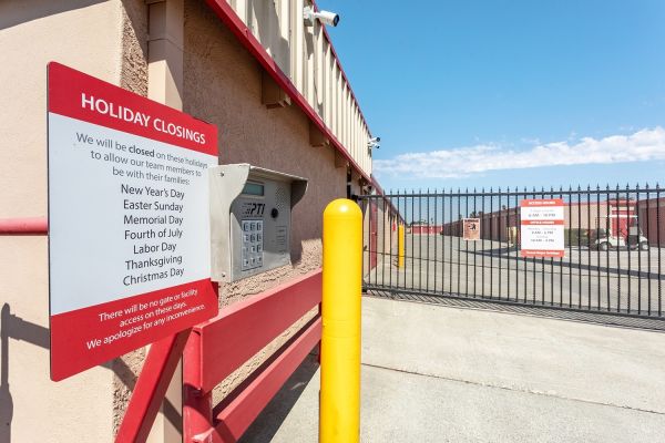 Security Public Storage - 606 Parker Rd