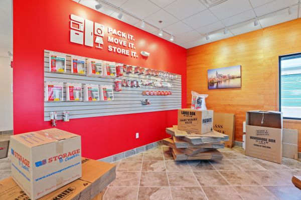 US Storage Centers - La Vergne - New Paul - 211 New Paul Road