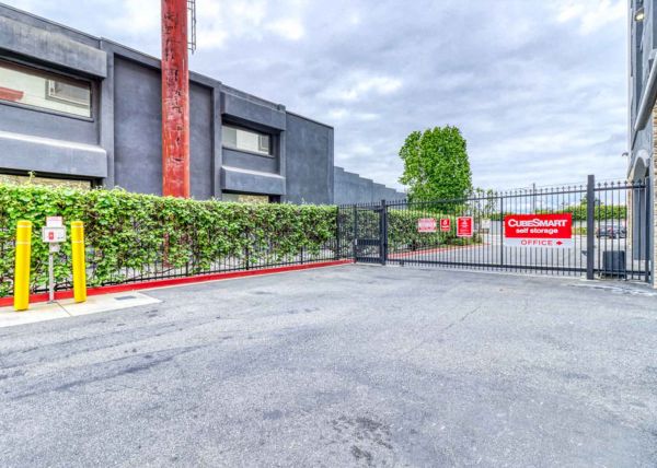 CubeSmart Self Storage - Los Angeles - 11820 W Olympic B - 11820 West Olympic Boulevard