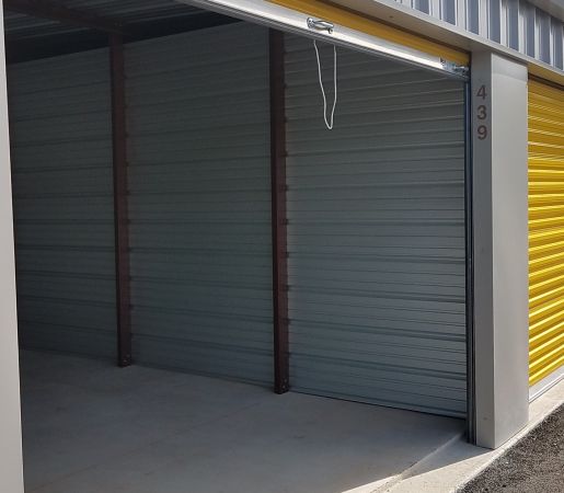 Uncle Tank's Self Storage - 885 West Henri De Tonti Boulevard