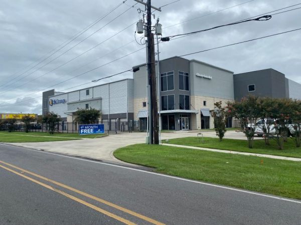 life storage lafayette la 70506