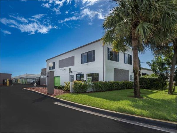 Extra Space Storage - 0243 - Boca Raton - NW 2nd Ave - 3090 Northwest 2nd Avenue