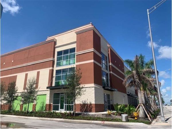 Extra Space Storage - 0278 - Miramar - S State Rd 7 - 3590 South State Road 7